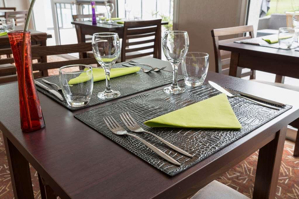 Hotel Du Golf Saint-Laurent Ploemel Ristorante foto